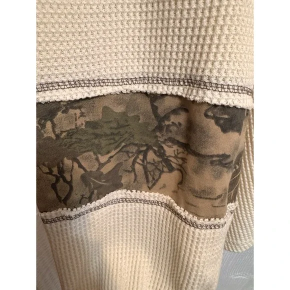 POL Oversized Hoodie Top, Sz Large, Cream Thermal Body, Camo Patch, Balloon Slv - Picture 5 of 8